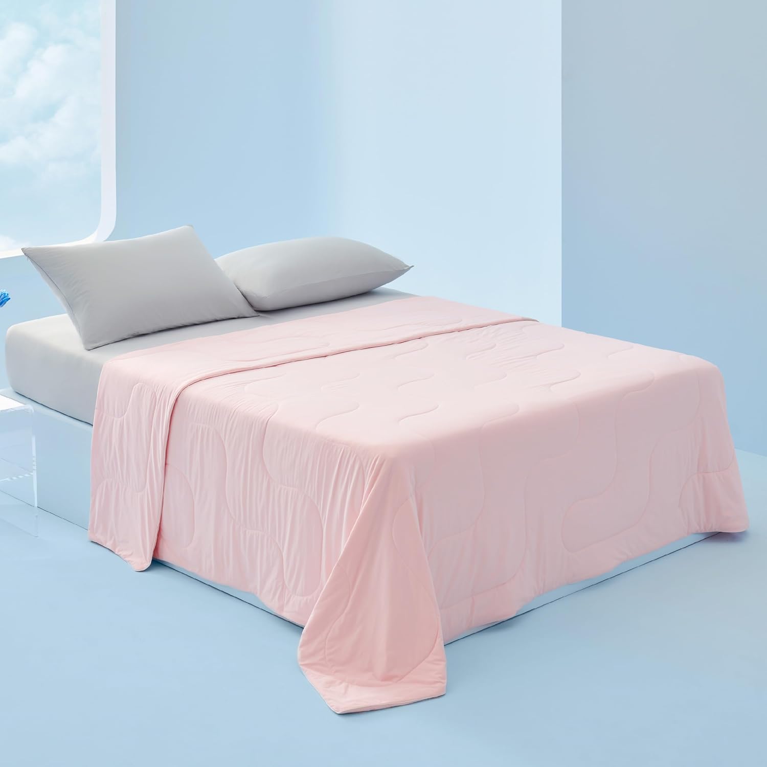 Bedsure Cooling Blankets for Hot Sleepers - Cooling Comforter, Cold Summer Blanket Queen Size for Bed, Ice Breathable and Lightweight Gift for Night Sweats, Pink, 90x90 Inches
