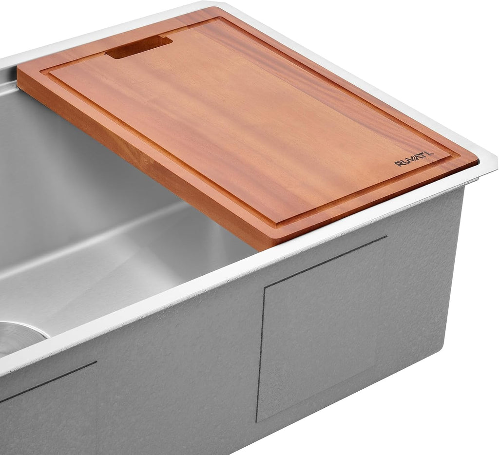 Ruvati RVA1217 Solid Wood Cutting Board, 17.25"