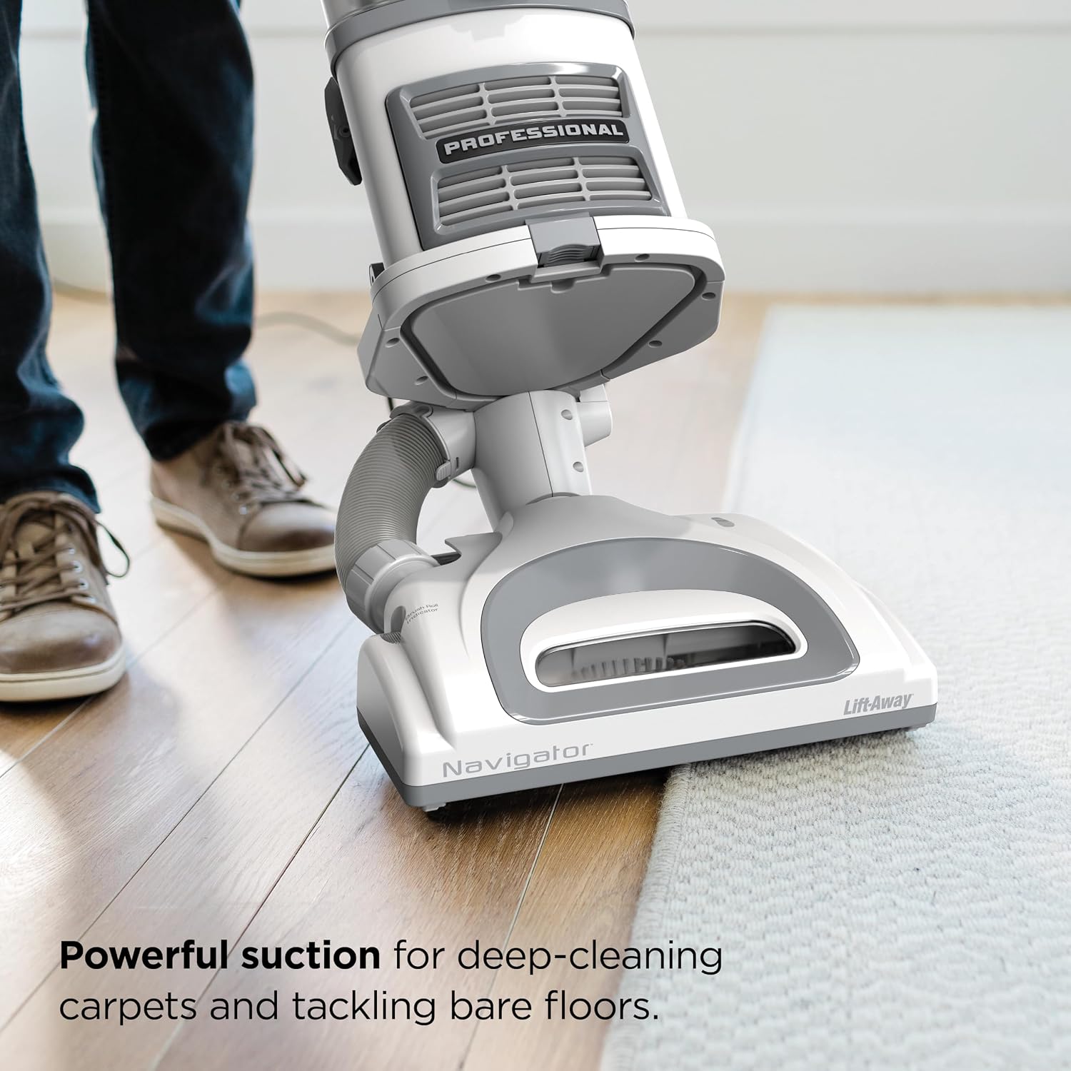 Shark Upright Vacuum Cleaner | Navigator Lift-Away | Pet Hair, Carpet & Hard Floor Cleaning | Dusting Brush & Crevice Tool | HEPA Filter | Swivel Steering | White/Silver | NV356E