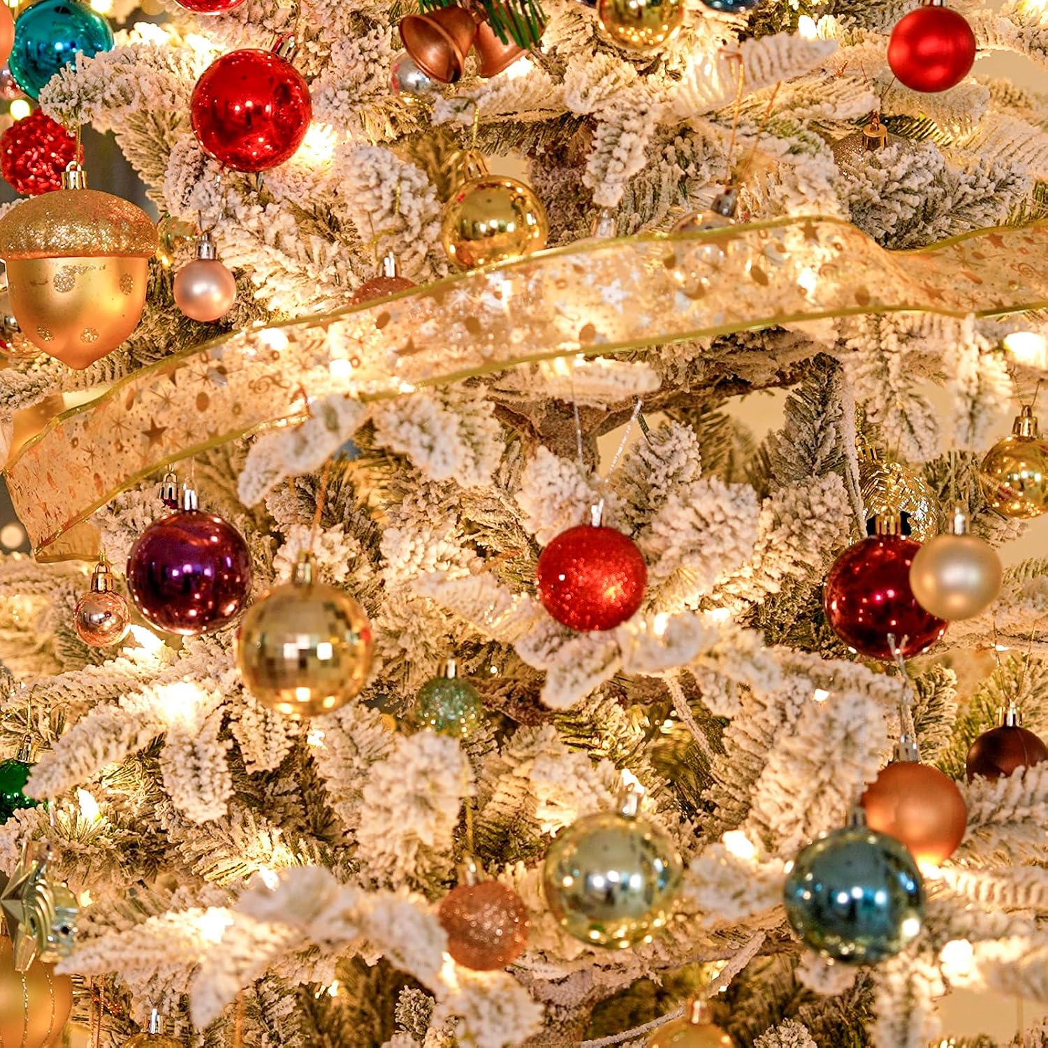 6ft Lighted Flocked Christmas Tree with 330 Warm White Lights, Artificial Hinged Christmas Tree with 797 PE&PVC Mixed Branch Tips for Home, Easy Assembly for Indoor Holiday Decorating