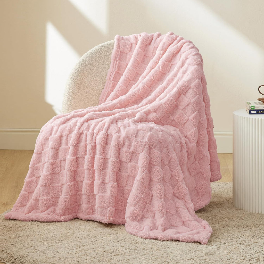 Bedsure GentleSoft Pink Throw Blanket for Couch - Checkered Fleece Blankets, Cute Soft Cozy Throw for Bedroom Home Decor Gifts for Kids Girls, 50x60 Inches